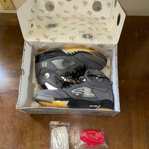 OFF WHITE JORDAN 5S BRAND NEW!